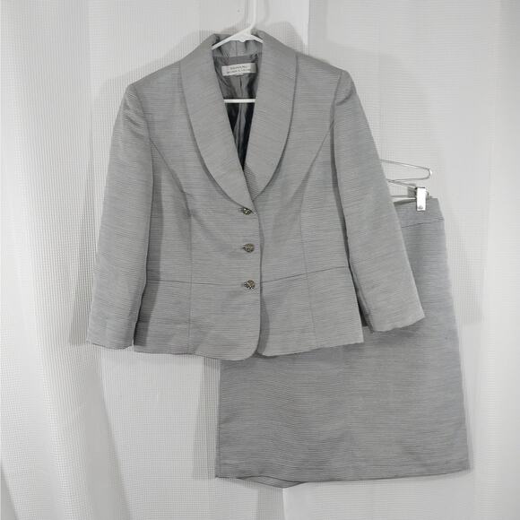 TAHARI! GLAMOROUS SILVER GRAY TEXTURED 2 PC SKIRT & JACKET, BLAZER SUIT! SZ 16 - Picture 2 of 12